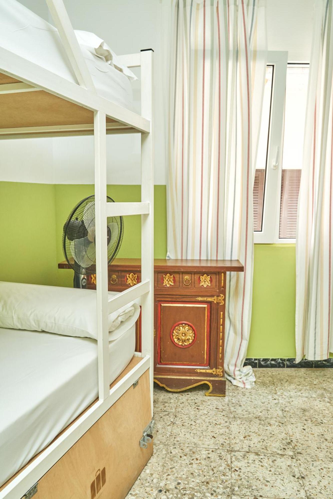 Loft Hostal Group Lloret de Mar Zewnętrze zdjęcie